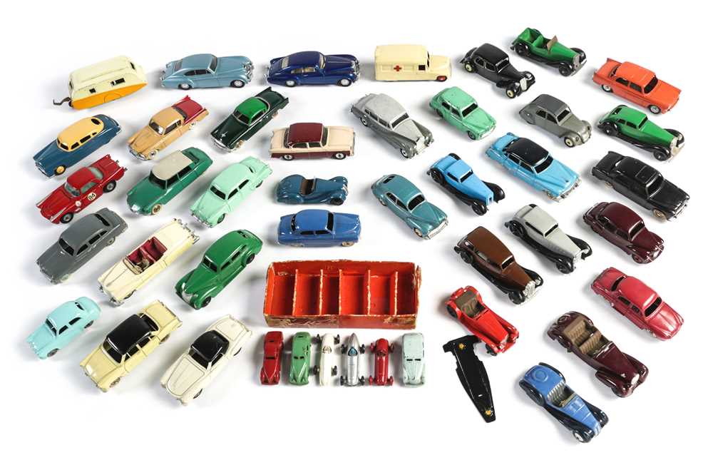 Lot 689 - Quantity of Dinky Models