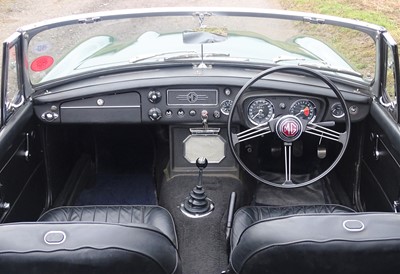 Lot 9 - 1969 MG C Roadster