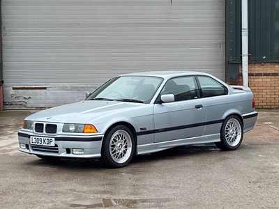 Lot 18 - 1994 BMW 325i Coupe Individual