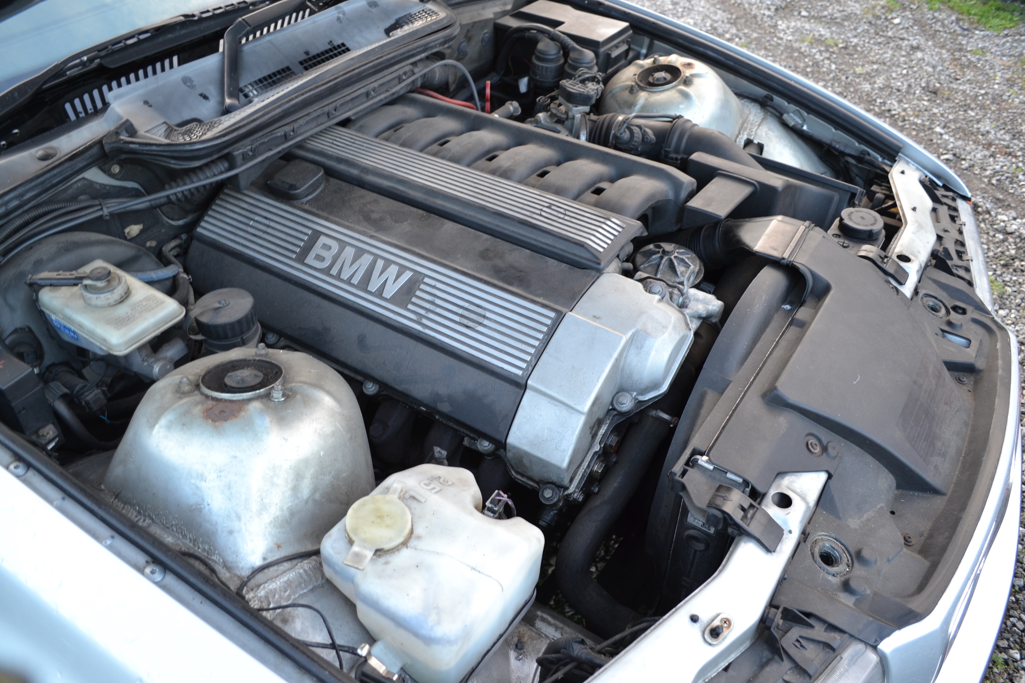 Lot 18 - 1994 BMW 325i Coupe Individual
