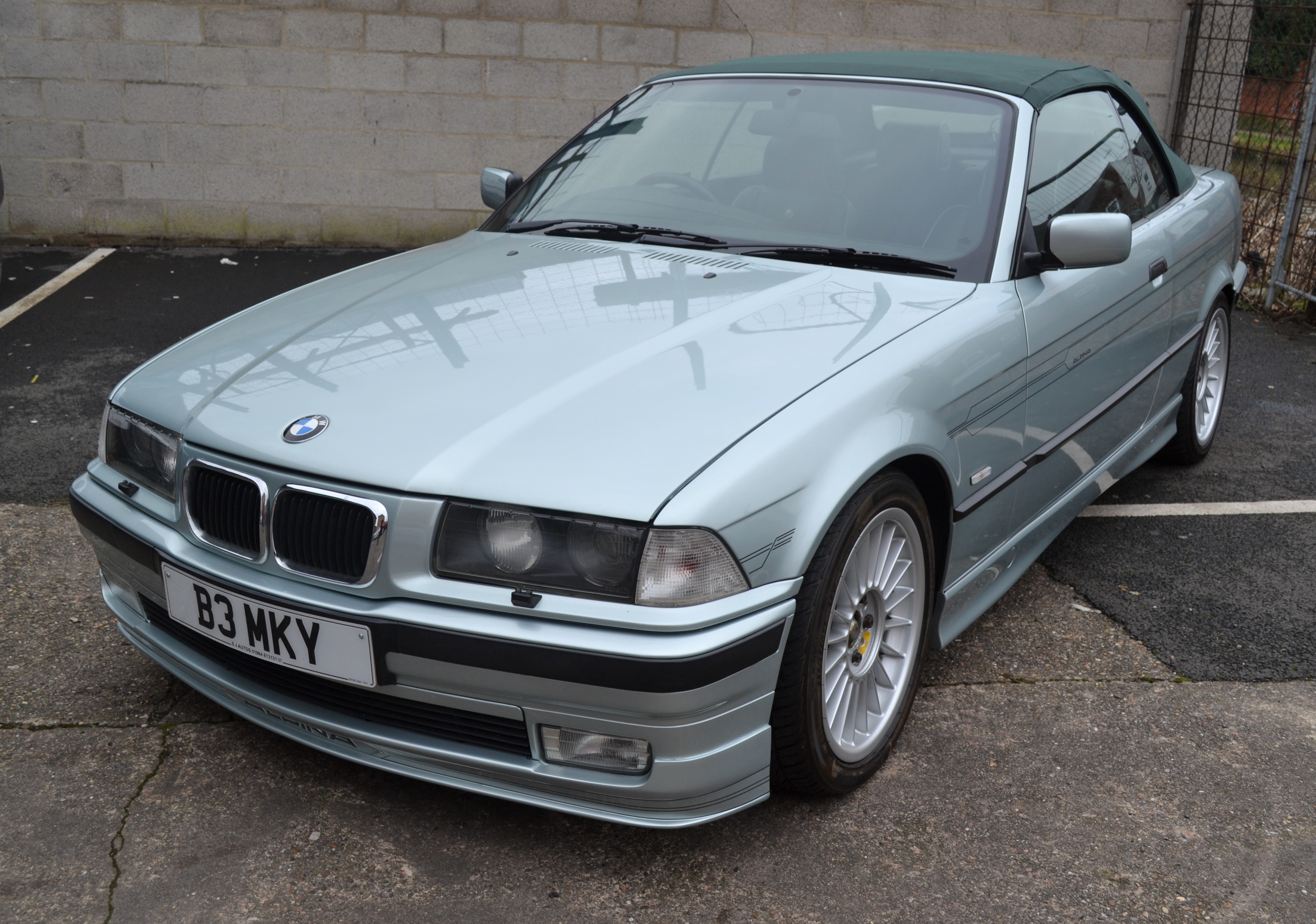 Lot 258 - 1997 BMW Alpina B3 3.2 Cabriolet