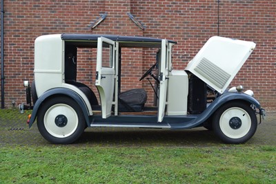 Lot 216 - 1929 Renault NN2 Saloon
