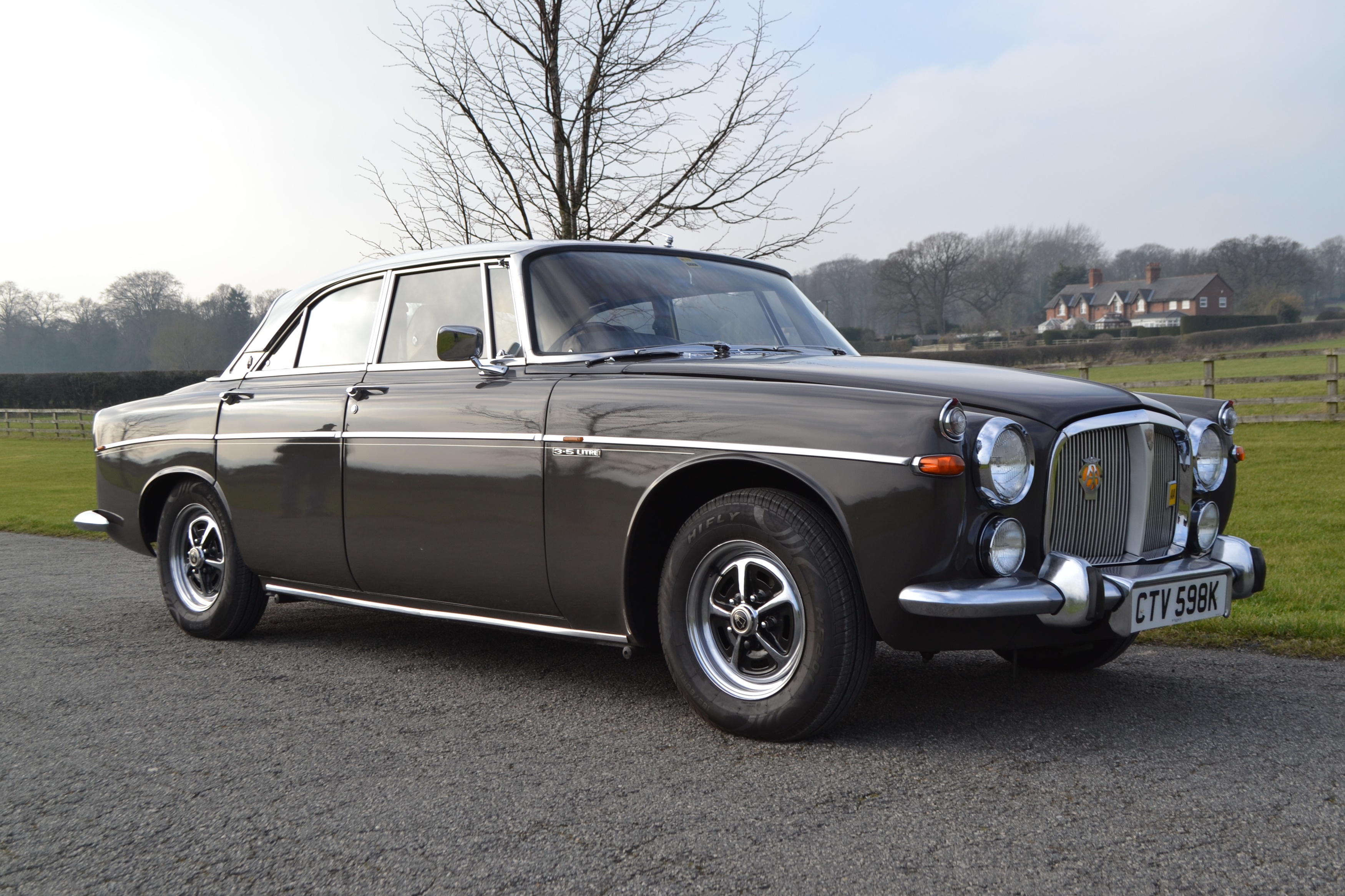 Lot 39 - 1971 Rover P5B 3.5 Coupe