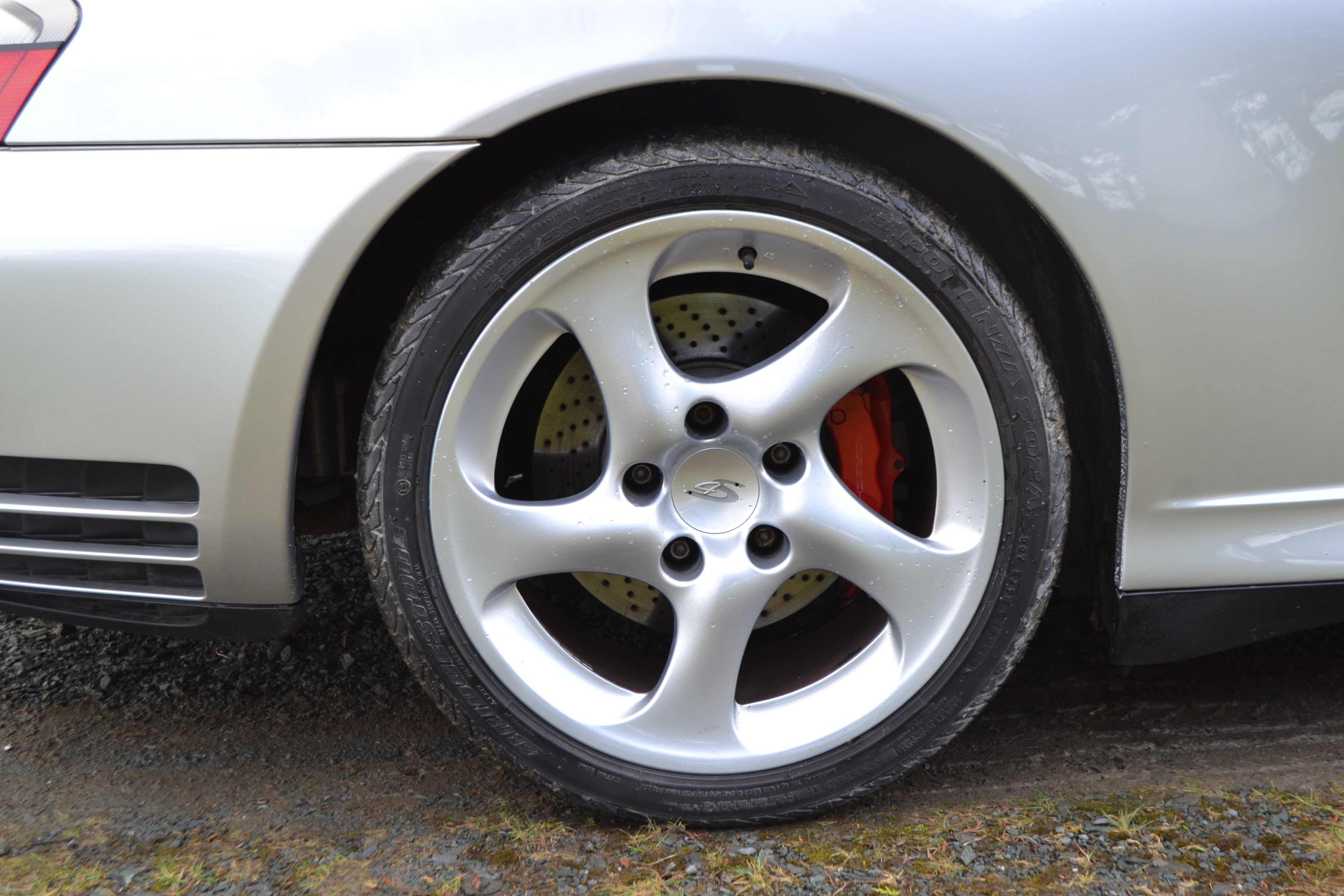 Lot 260 - 2004 Porsche 911 Carrera 4S Cabriolet