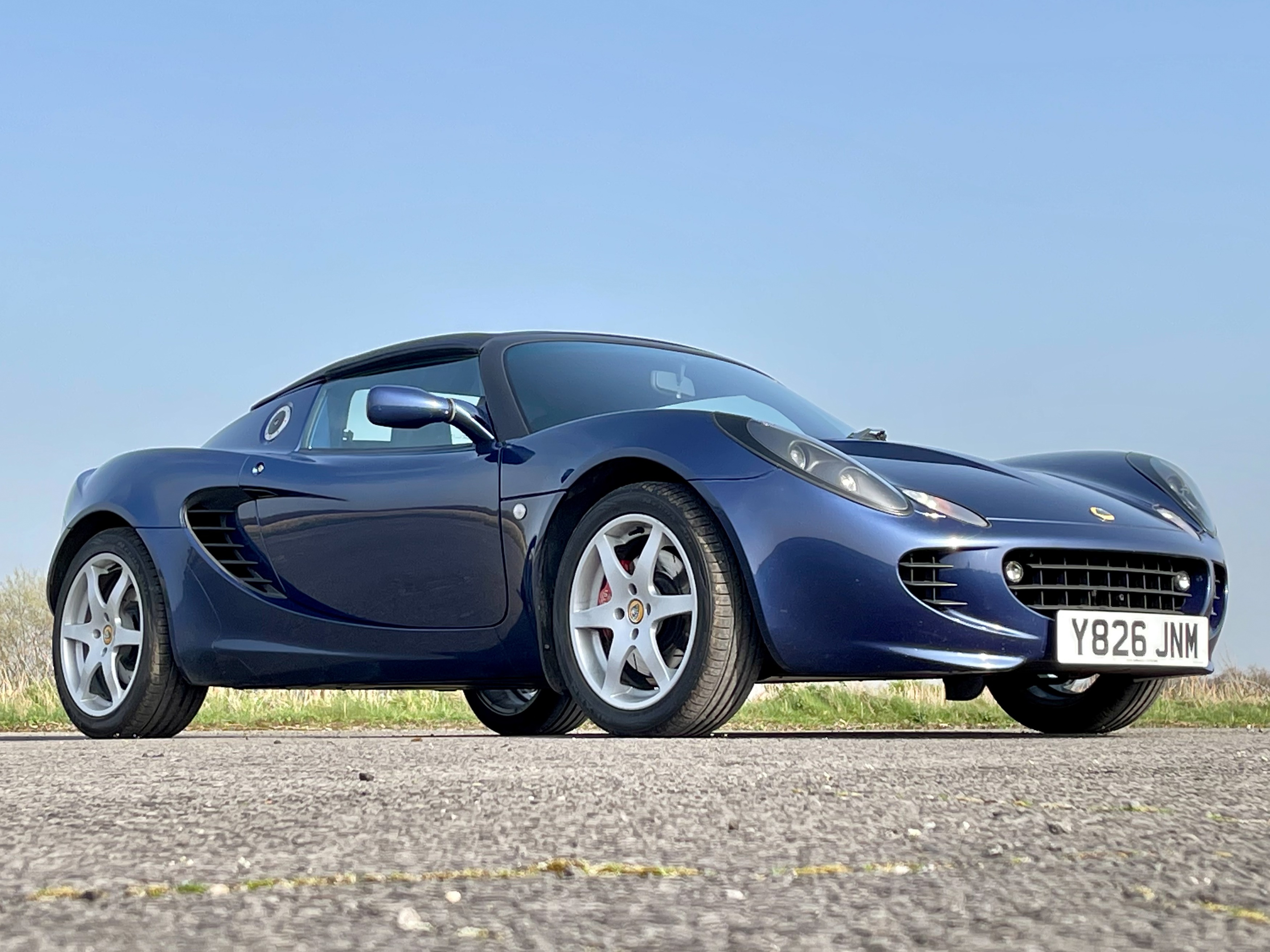 Lot 15 - 2001 Lotus Elise