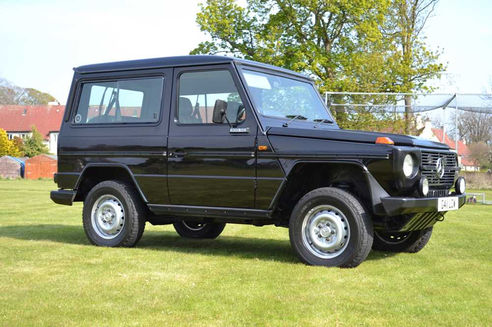 Lot 358 - 1990 Mercedes-benz G-wagon 300 Gd