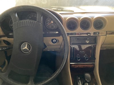 Lot 122 - 1978 Mercedes 450 SLC