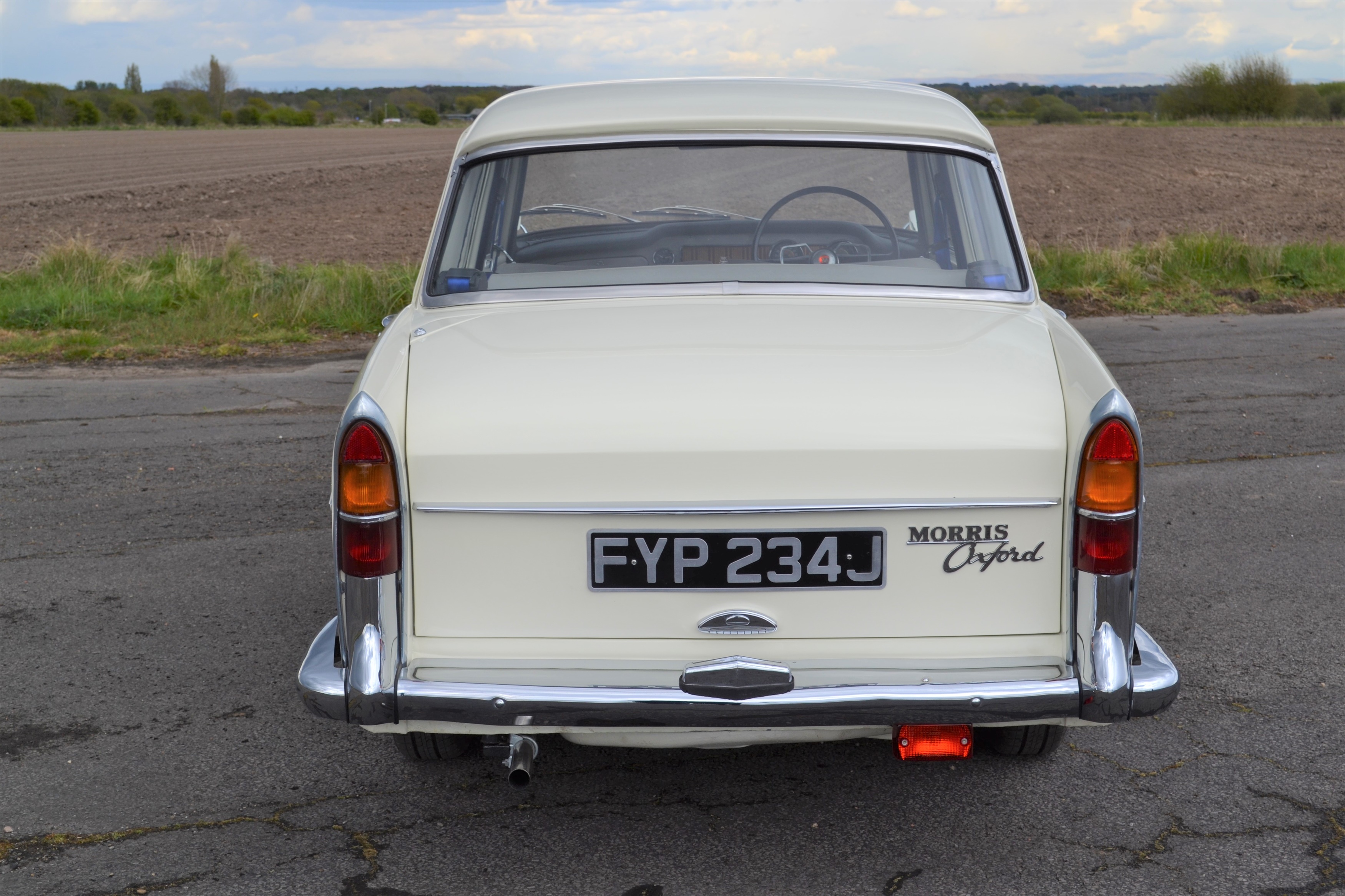 Lot 344 1971 Morris Oxford Series VI