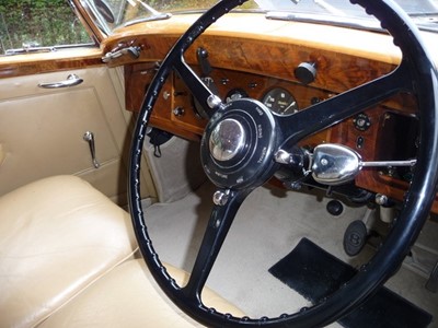 Lot 84 - 1950 Bentley MKVI Saloon