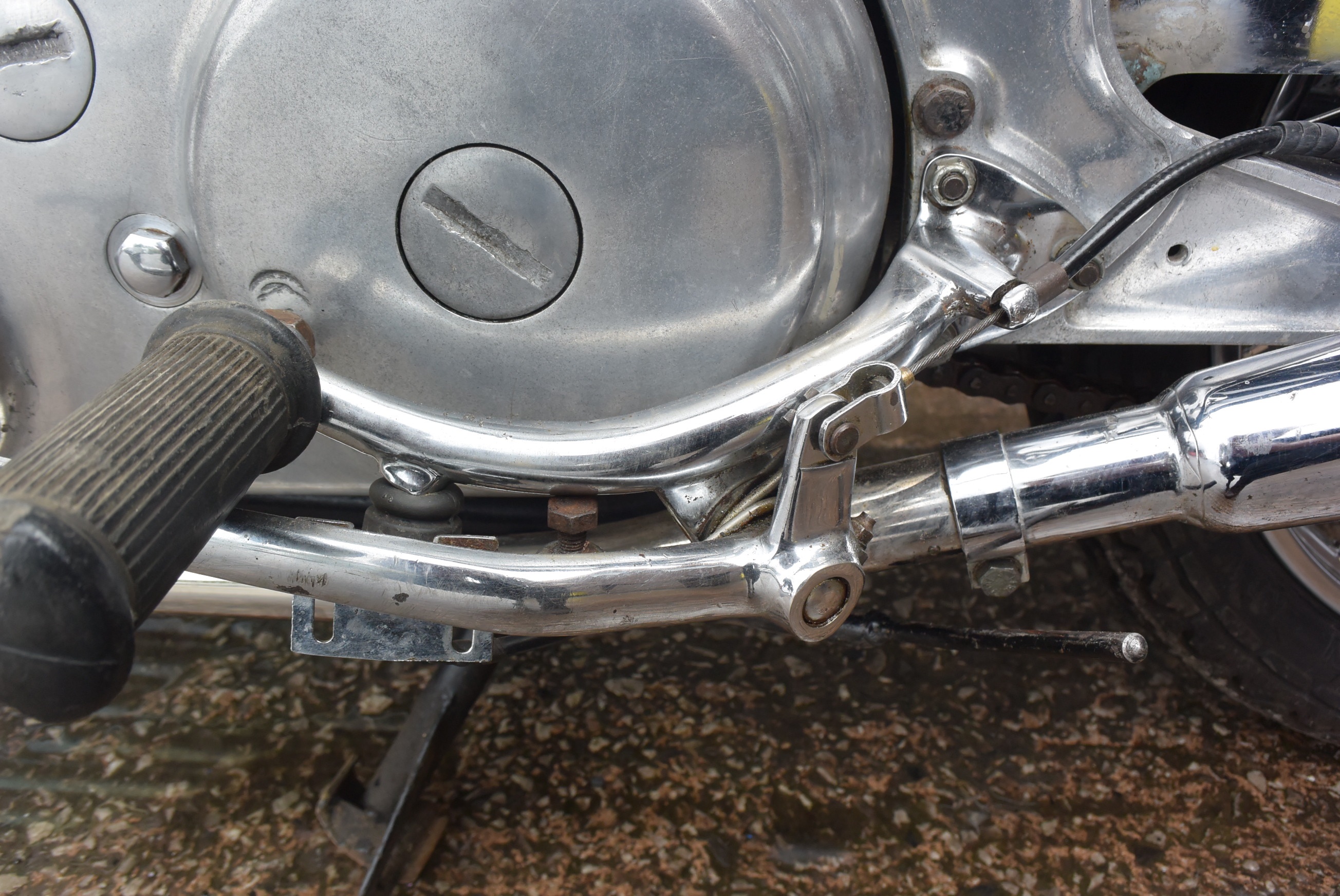 Garde-chaîne En Acier Inoxydable Complet Pour Norton Commando 750/850 (1970-77) - Côté Gauche - Pièce Vintage Neuve