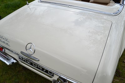 Lot 60 - 1966 Mercedes-Benz 230 SL Pagoda
