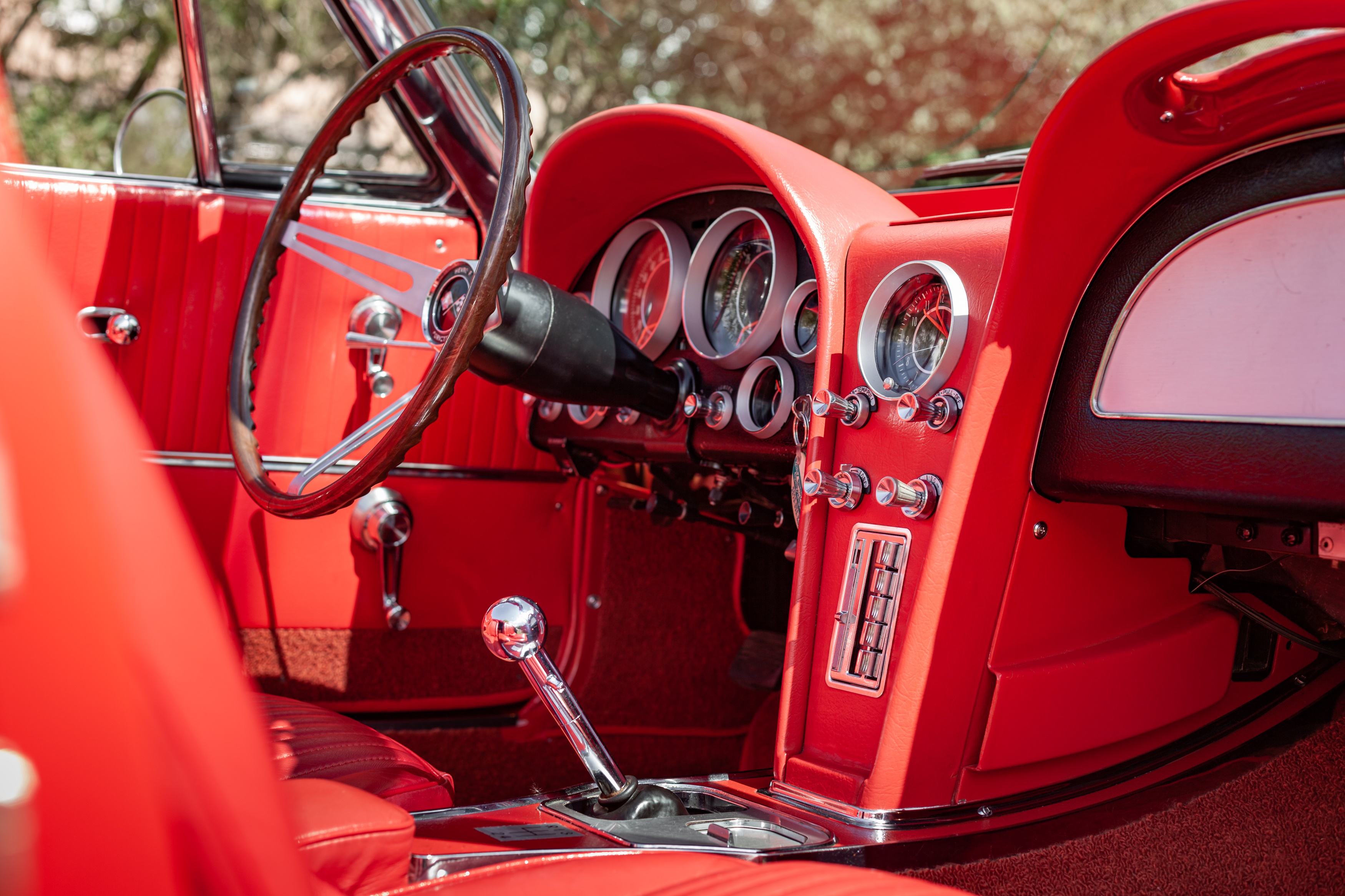 Lot 103 - 1964 Chevrolet Corvette Sting Ray