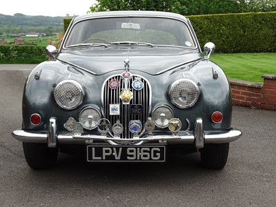 Lot 94 - 1969 Jaguar 240