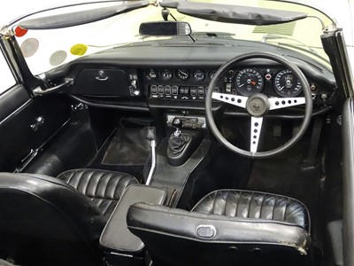Lot 14 - 1974 Jaguar E-Type V12 Roadster