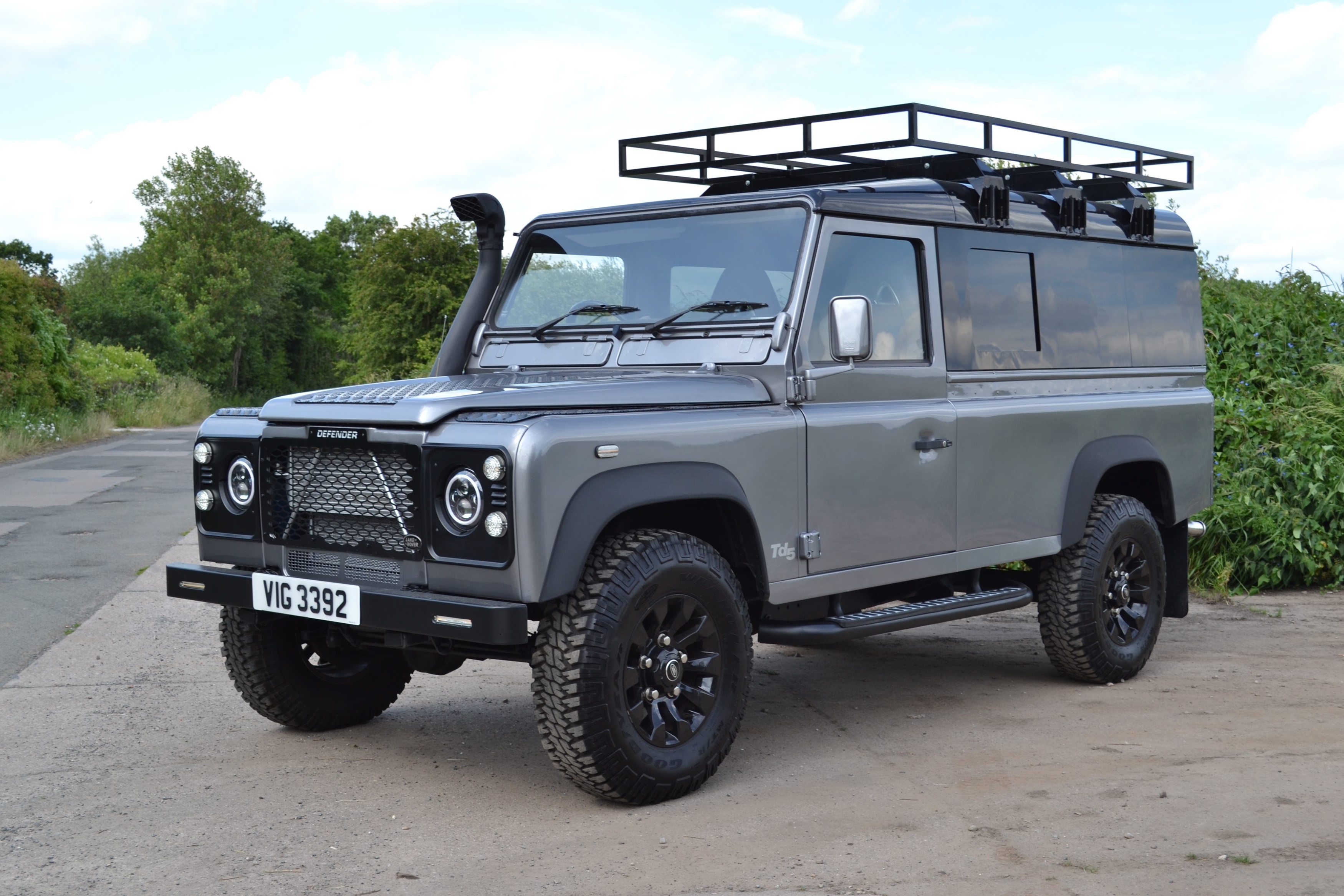 Lot 65 - 2004 Land Rover Defender 110 TD5