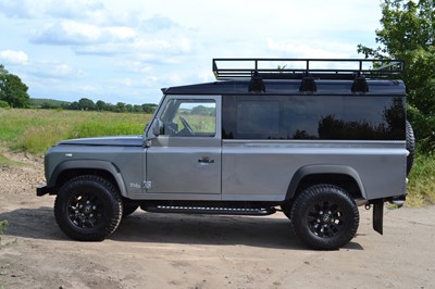 Lot 65 - 2004 Land Rover Defender 110 TD5