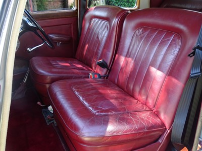Lot 40 - 1951 Bentley MKVI Saloon