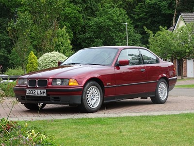Lot 76 - 1993 BMW 318is Coupe