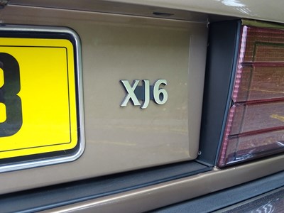 Lot 20 - 1989 Jaguar XJ6 2.9