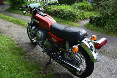 Lot 215 - 1975 Suzuki RE5