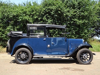 Lot 70 - 1937 Austin 12/4 'Low Loader' Taxi