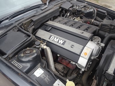 Lot 302 - 1994 BMW 525I SE