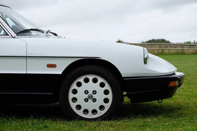 Lot 105 - 1991 Alfa Romeo Spider 'Beauté'