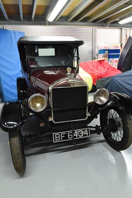 Lot 81 - 1927 Ford Model T 'Runabout'