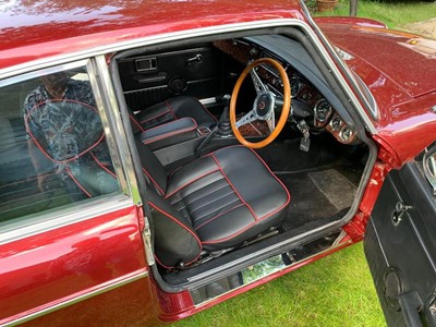 Lot 126 - 1975 MG B GT