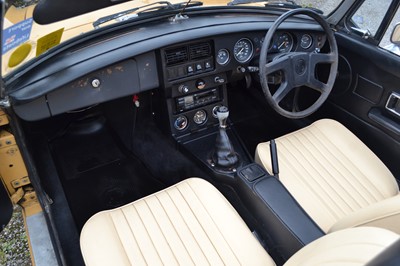 Lot 77 - 1977 MG B Roadster