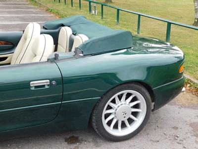 Lot 49 - 1998 Aston Martin DB7 Volante