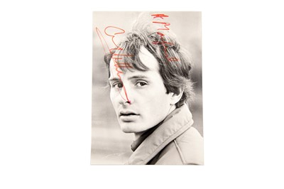 Lot 255 - Gilles Villeneuve Signed Photograph