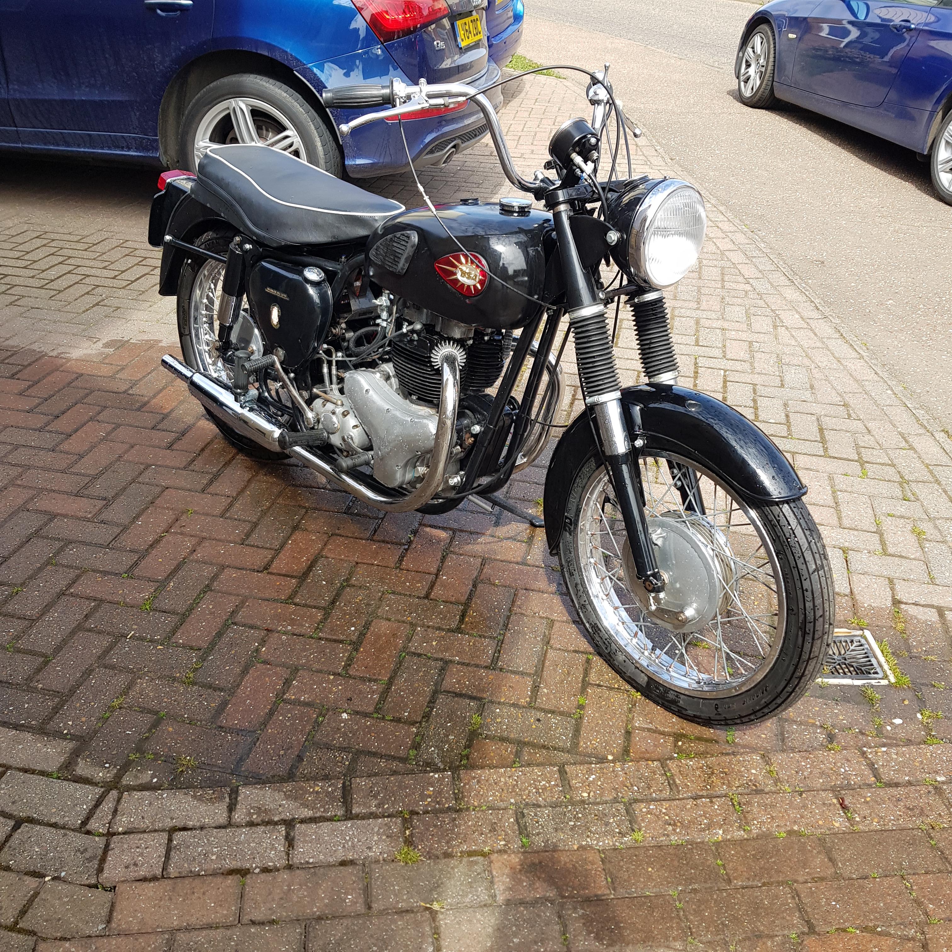 Lot 16 - 1961 BSA Golden Flash 650