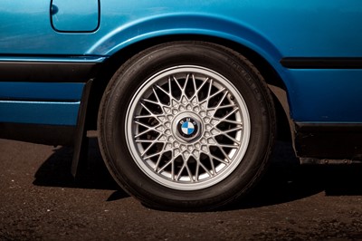 Lot 29 - 1992 BMW 318i Convertible Motorsport 'Design Edition'