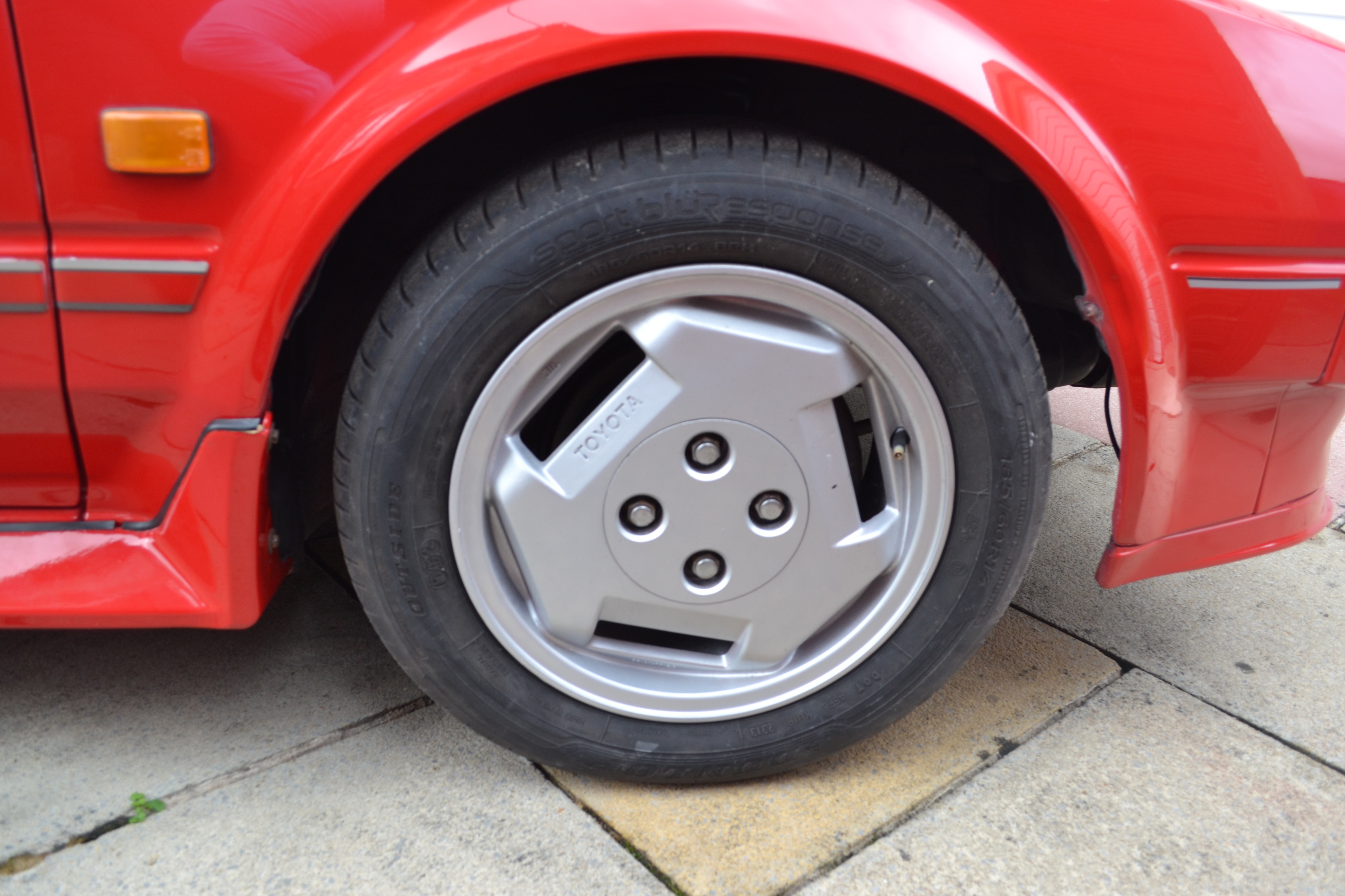 Lot 306 - 1986 Toyota MR2