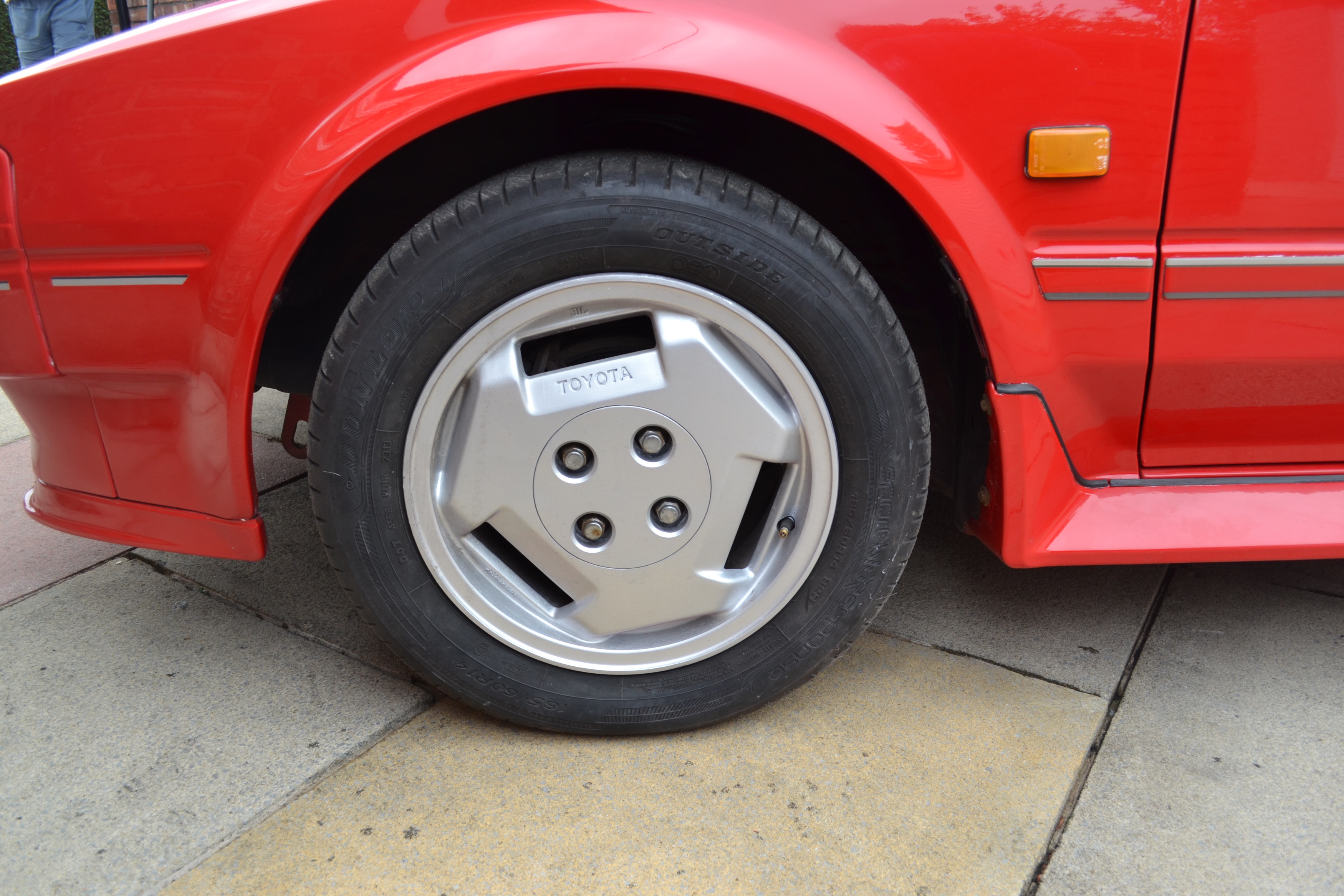 Lot 306 - 1986 Toyota MR2