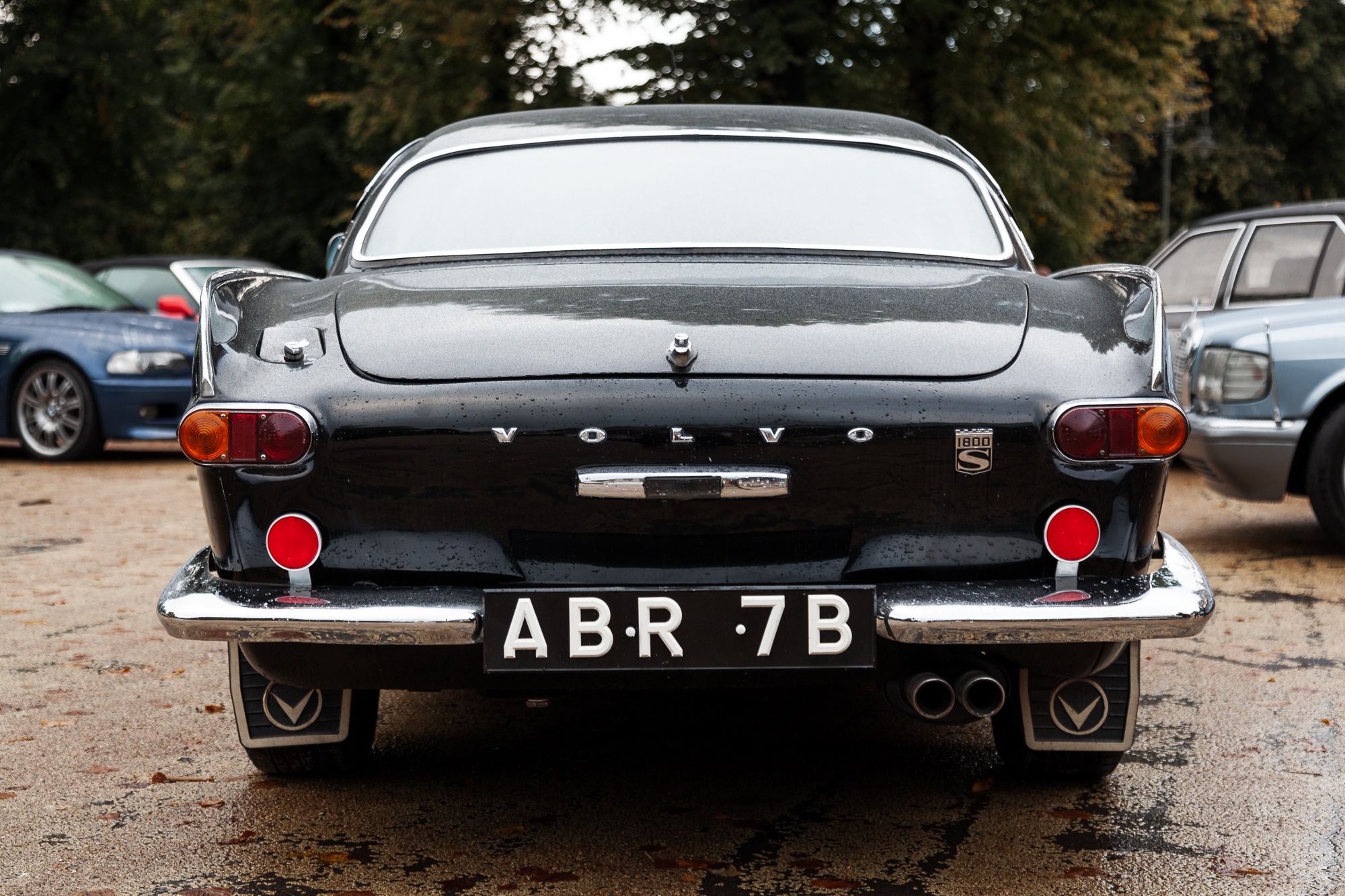 Lot 24 - 1964 Volvo P1800S