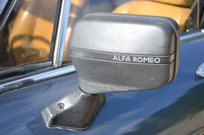 Lot 323 - 1989 Alfa Romeo Spider 2.0 S3