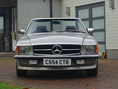 Lot 82 - 1986 Mercedes- Benz 500 SL