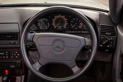 Lot 25 - 1995 Mercedes-Benz SL 500