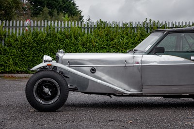 Lot 315 - 2000 Invincible S-Type