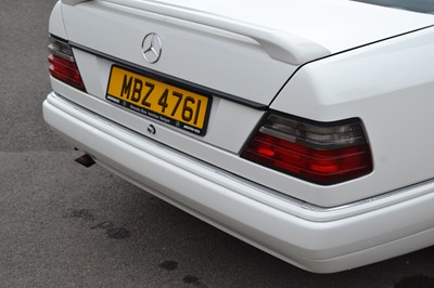 Lot 305 - 1994 Mercedes-Benz E220 Coupe