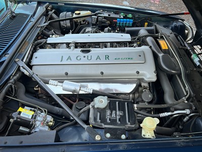 Lot 26 - 1995 Jaguar XJS 4.0 Convertible