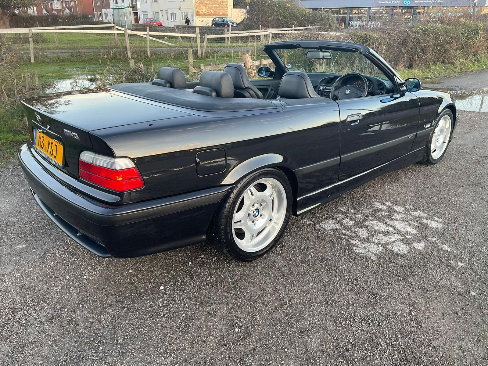 Lot 72 - 1995 BMW M3 Convertible