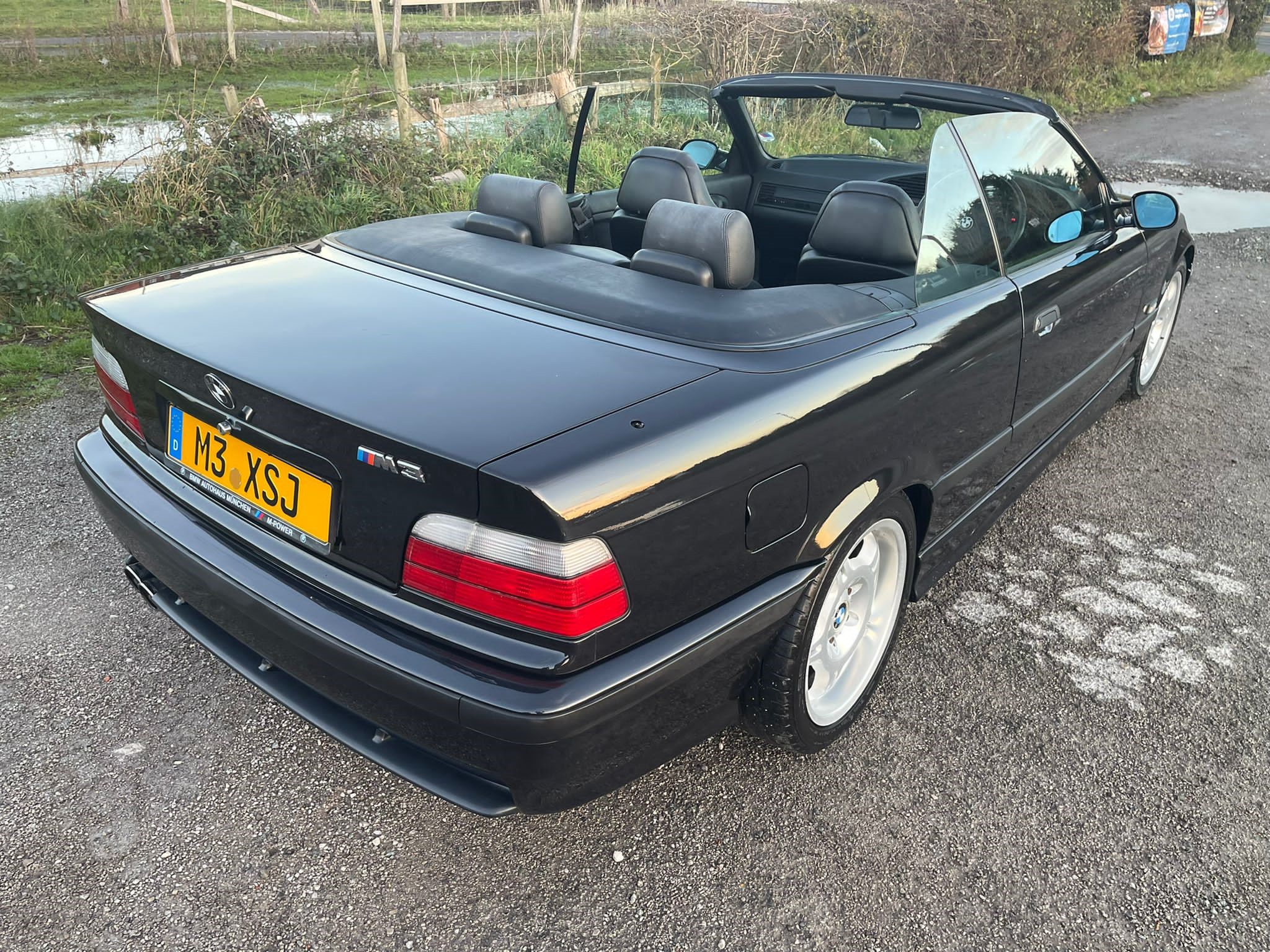 Lot 72 - 1995 BMW M3 Convertible