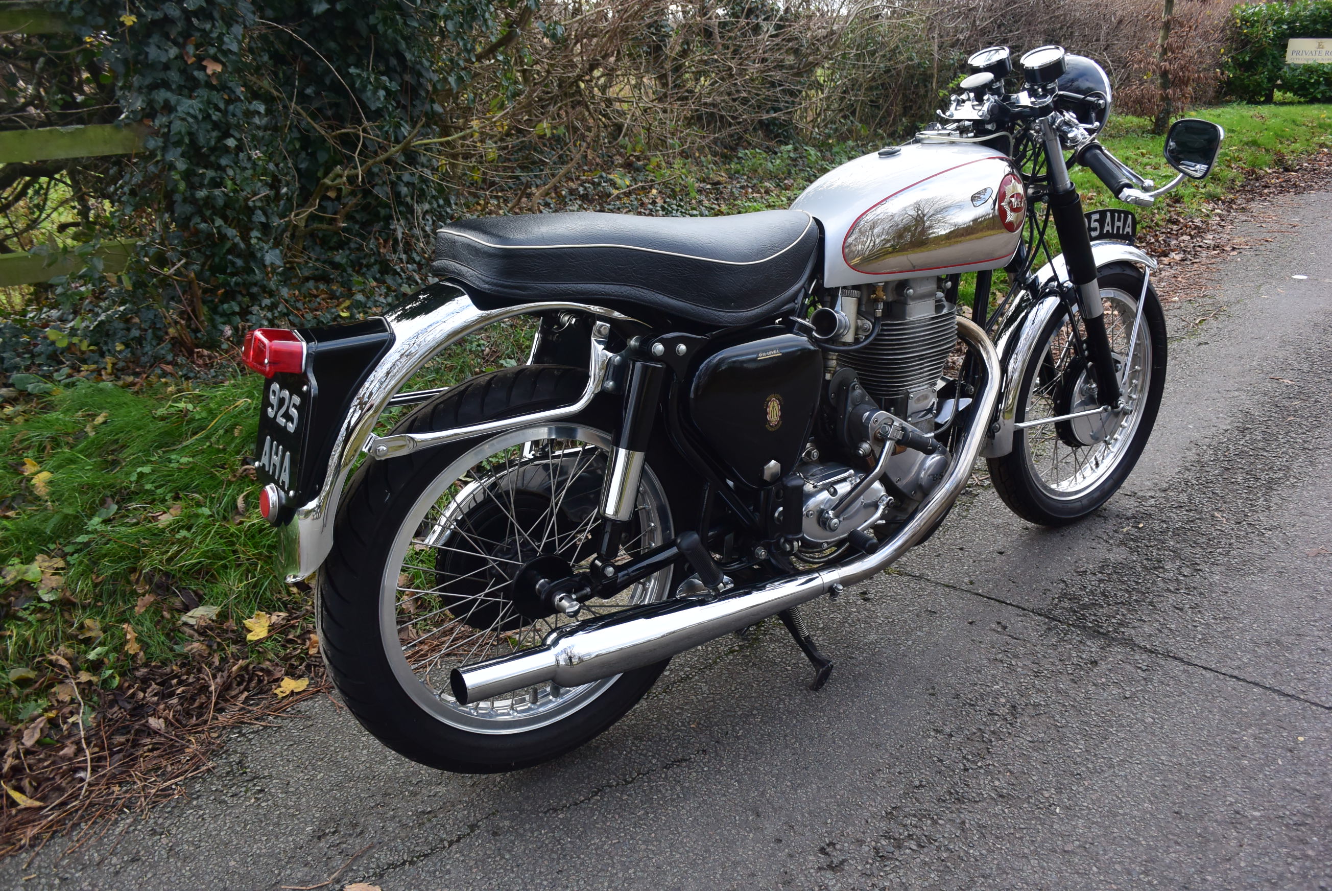 Lot 268 - 1955 BSA Gold Star 350