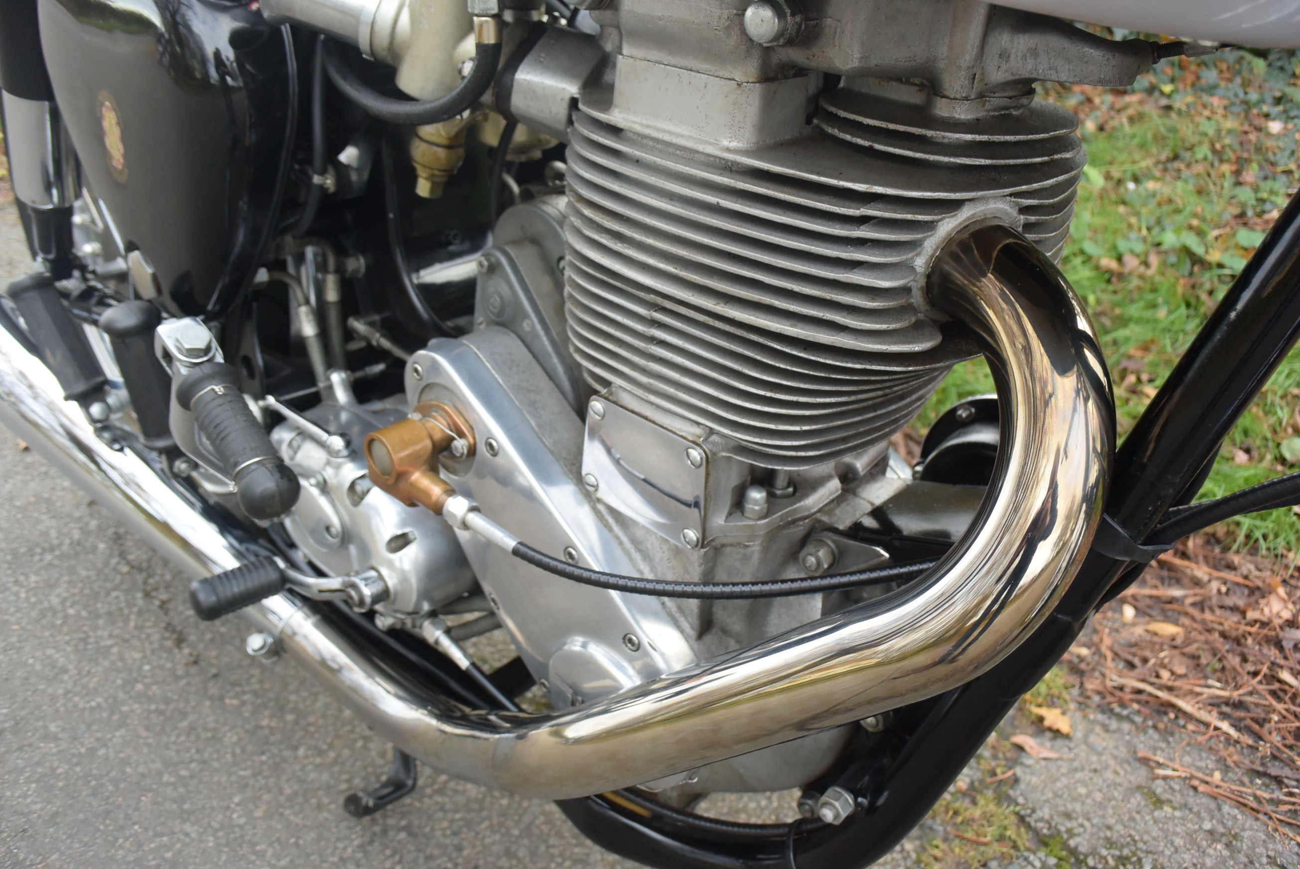 bsa gold star 350 specs