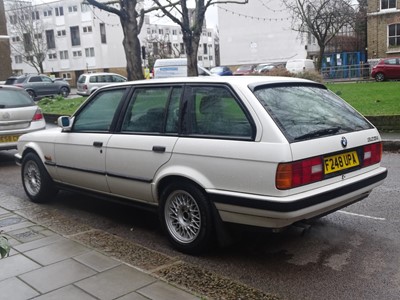 Lot 1989 BMW E30 325i Touring