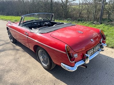 Lot 59 - 1969 MG B Roadster