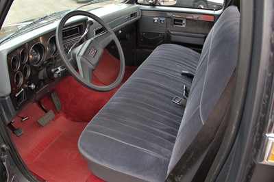 Lot 1986 Chevrolet C10 Silverado 'Short-Bed' Pick-Up